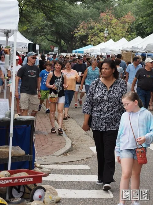 2nd Sundays Crowd photo Sept 2019.jpg