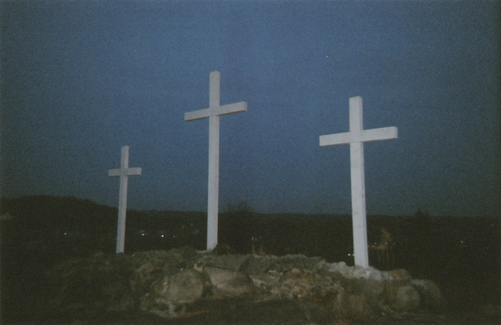 Disposable 24A, 2017, C-print.