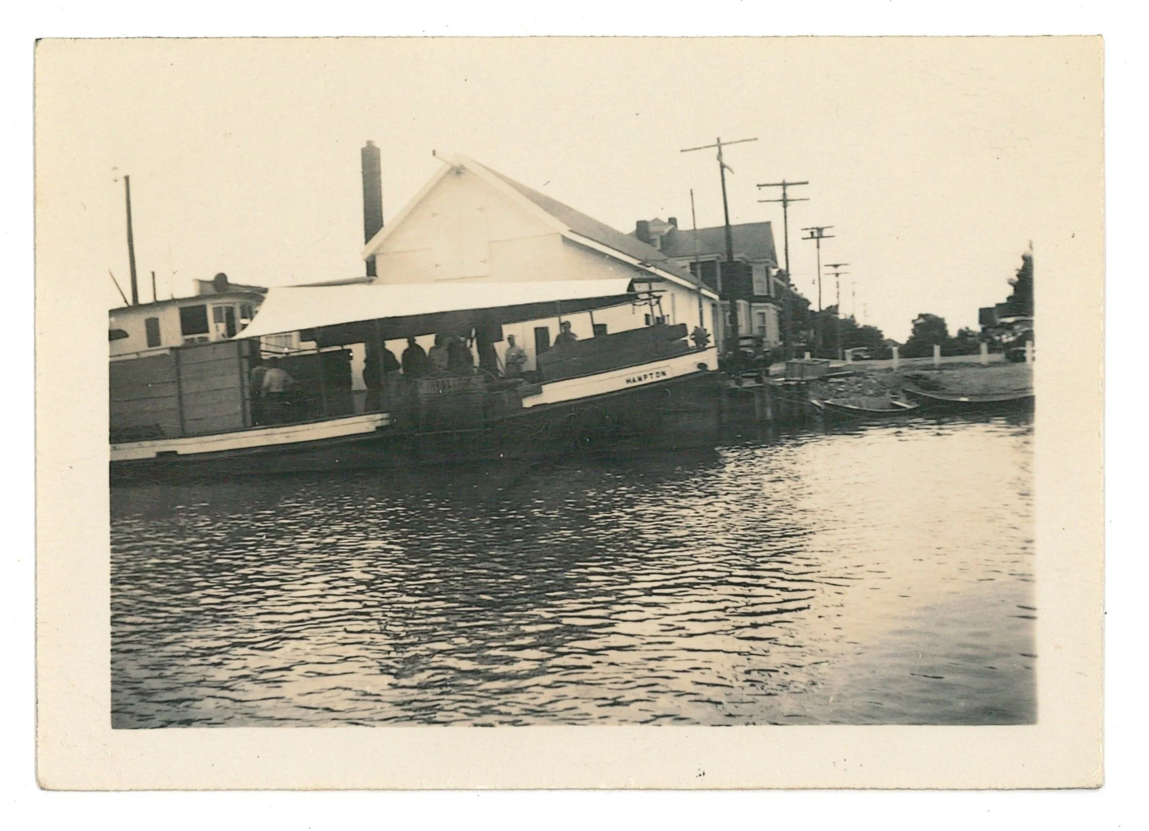 The Hampton at Pell's Fish Market 2, ca. 1950