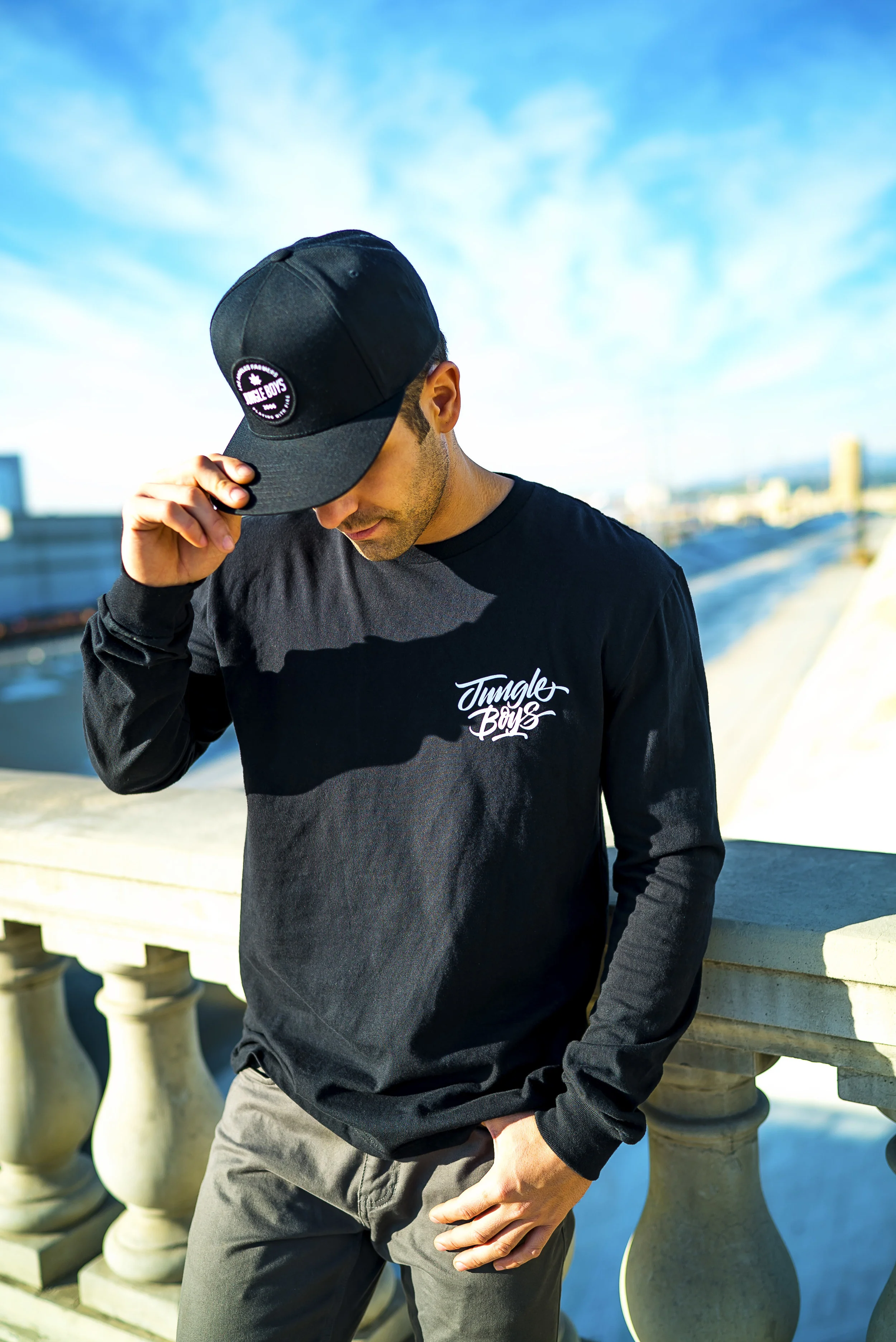 Danny-BonB-Longsleeve-Bridge.jpg
