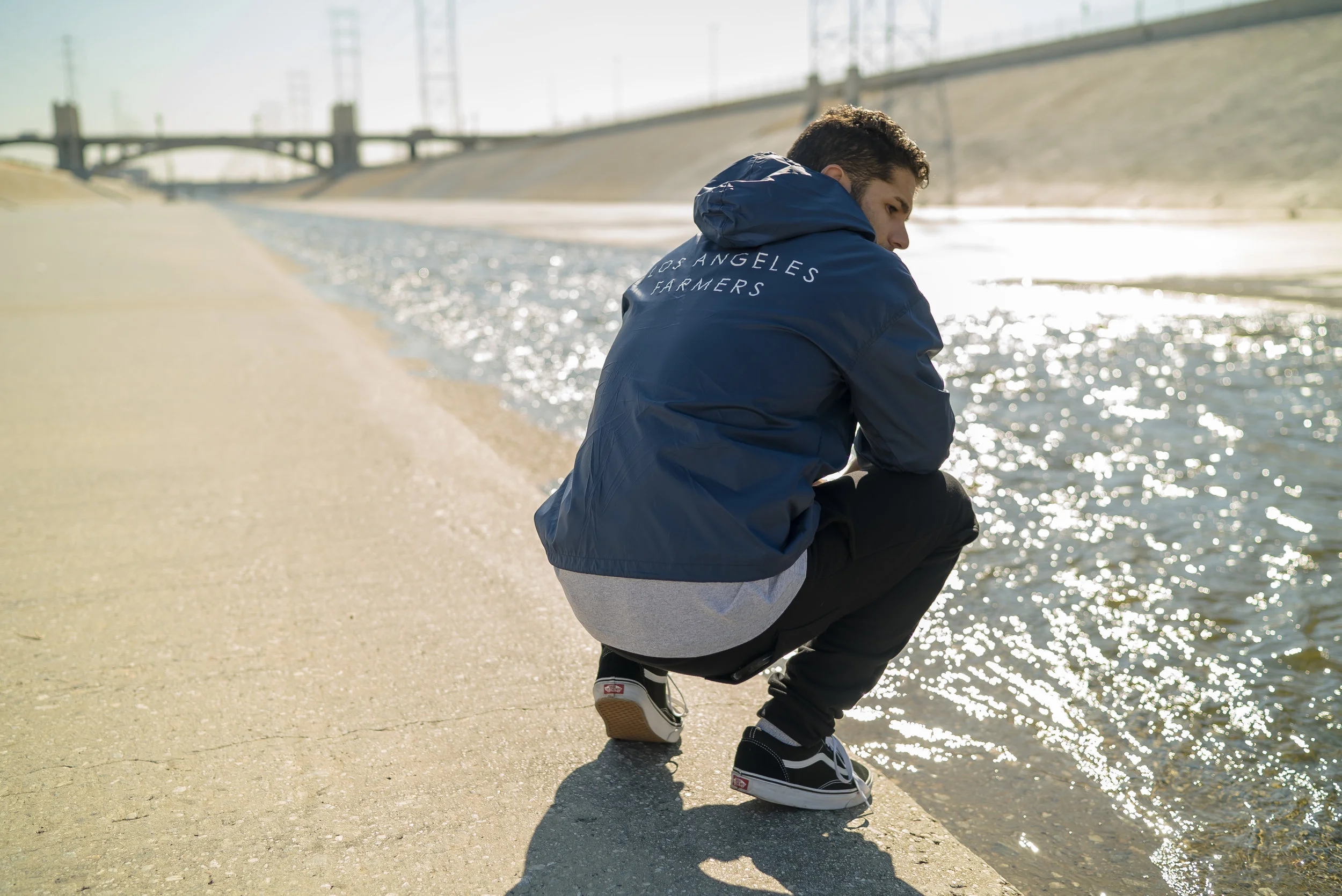 Navy-Windbreaker-Danny-7.jpg