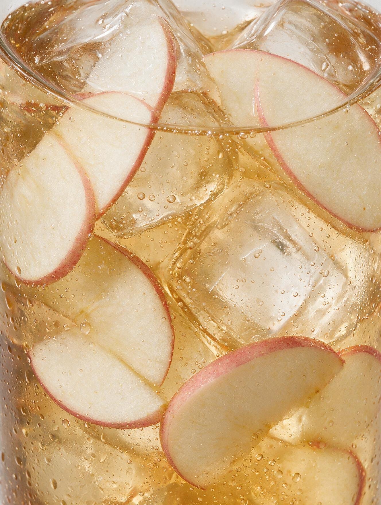 Auma Apple Fizz Macro.jpg