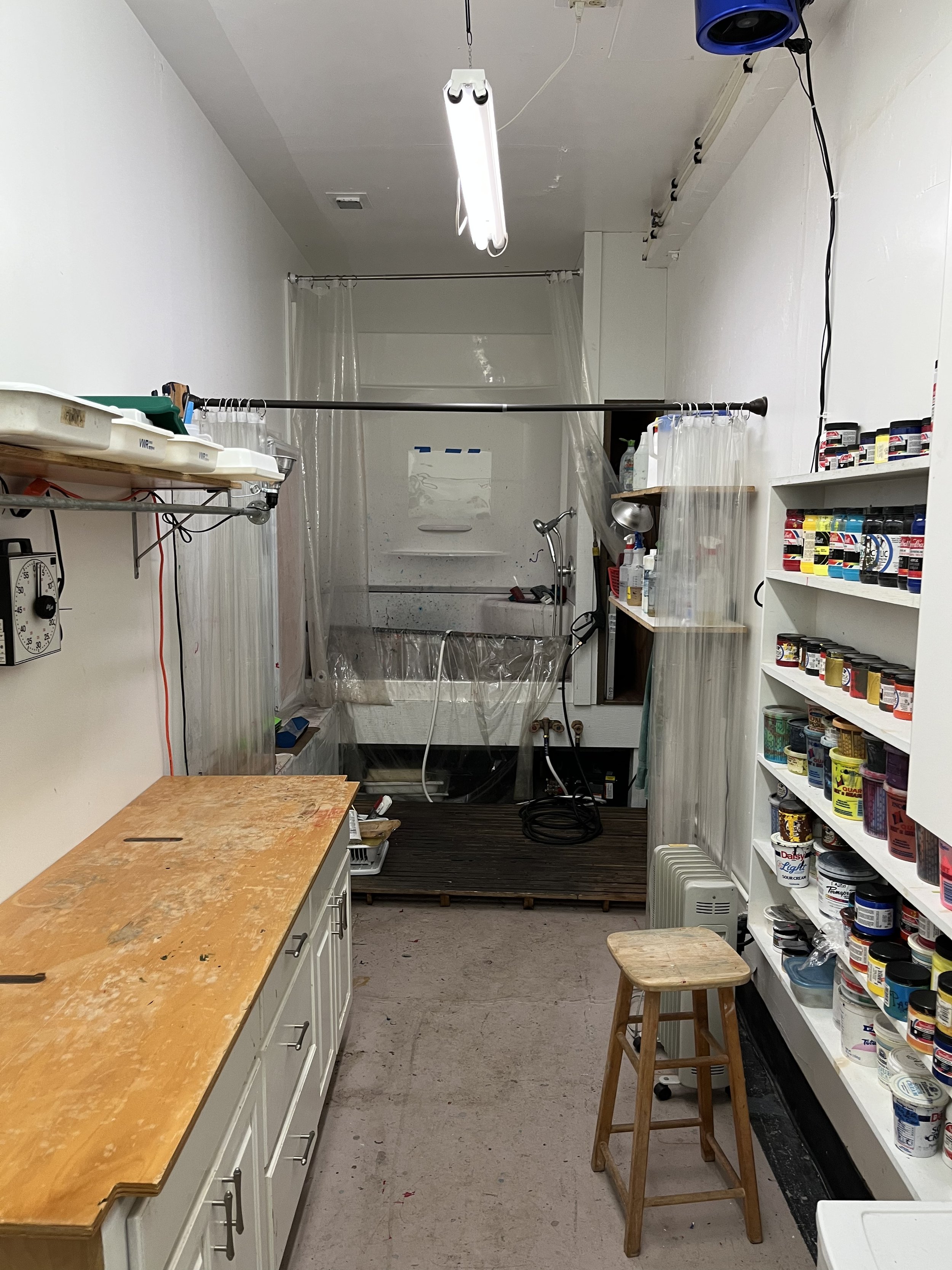 Darkroom with washout booth for screen printing and photographic film processing