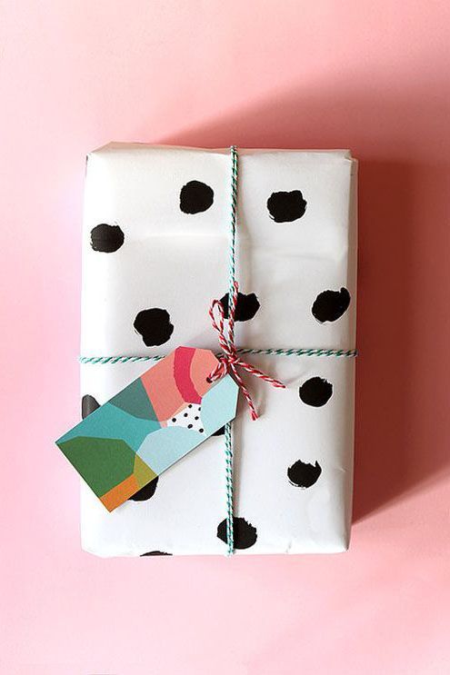 PInk Chrstmas Gift Wrapping.jpg