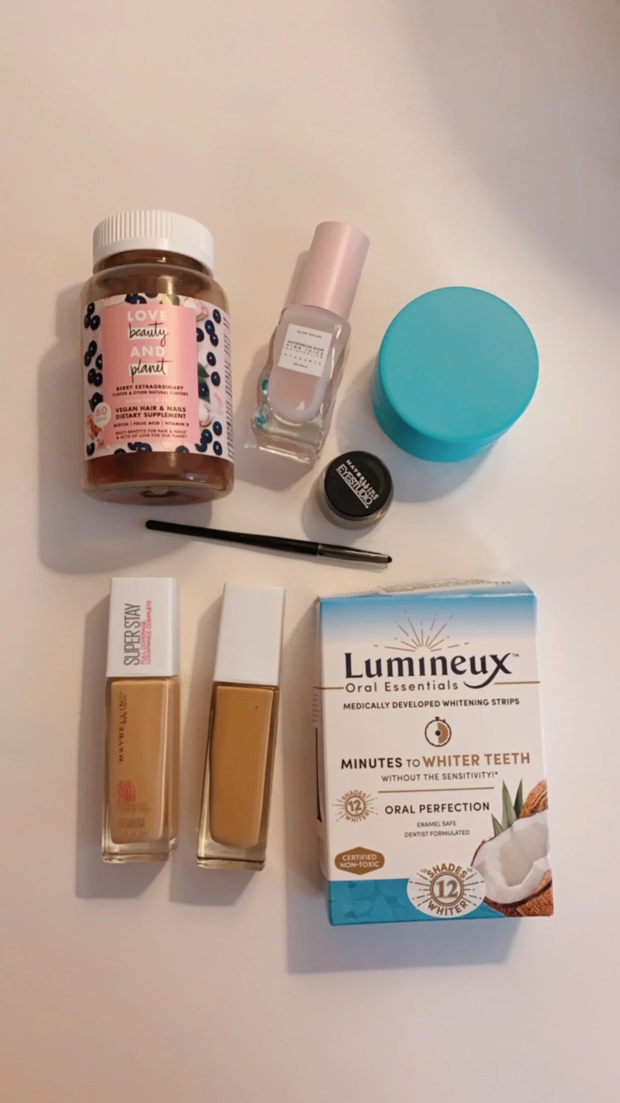 Random (but awesome) Purchases: Teeth Whitener + Tula Primer + More