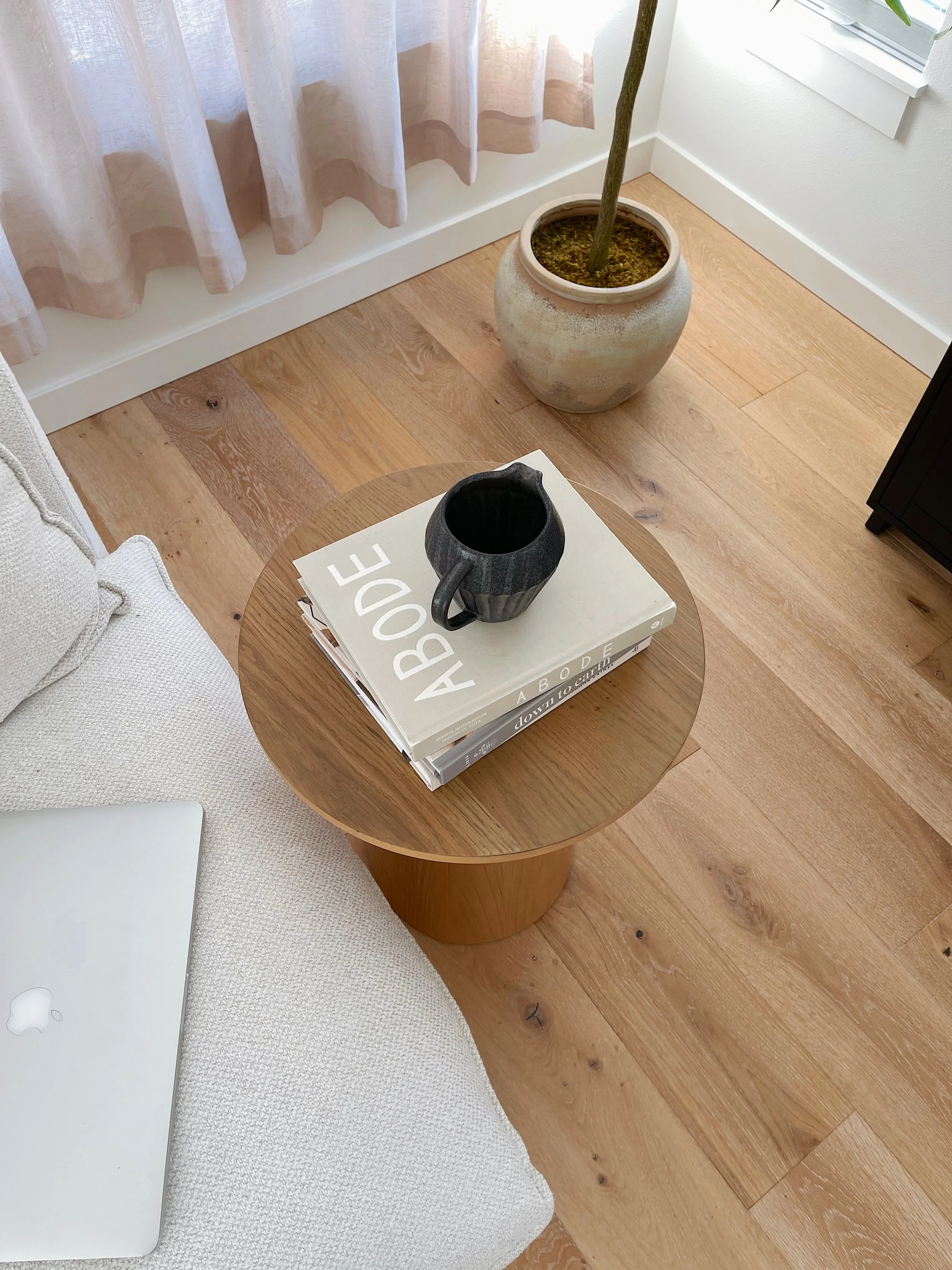 Bre Sheppard Livin Room Reveal - bresheppard.us.JPG