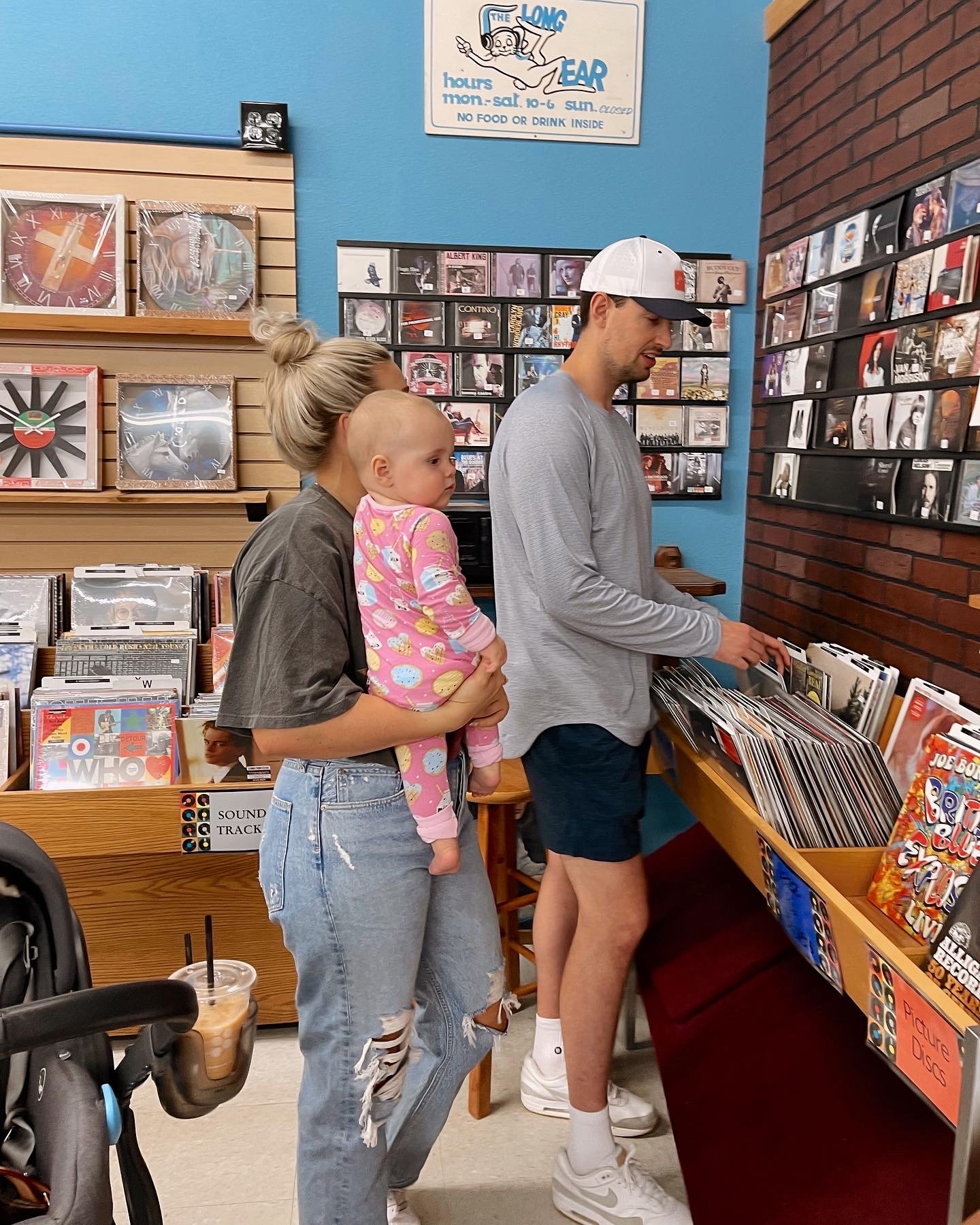 Buying Records - Record Store - bresheppard.com.JPG