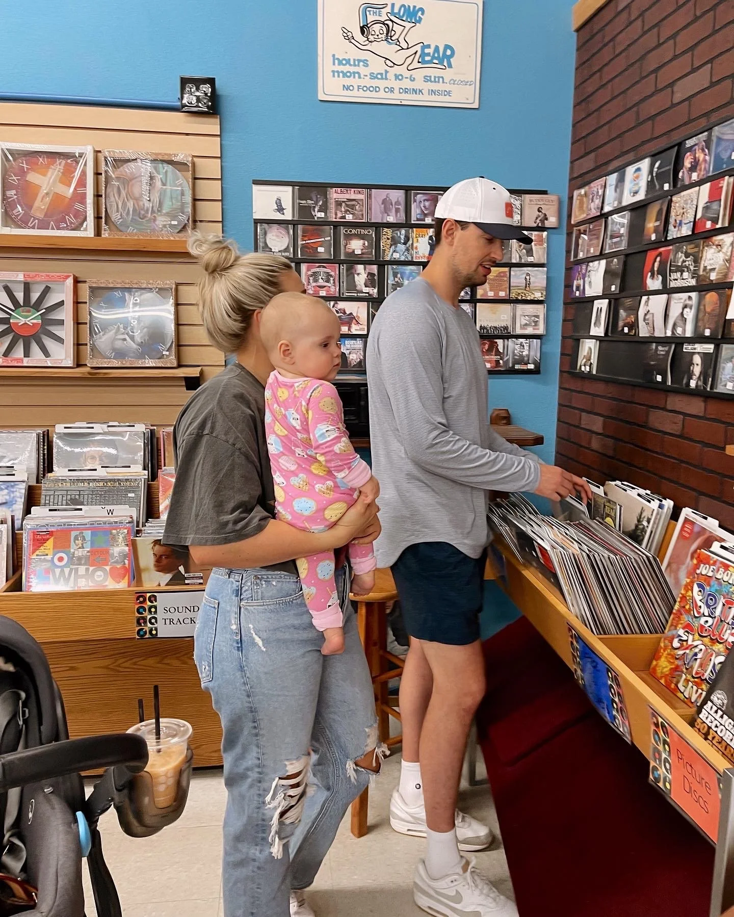 Buying Records - Record Store - bresheppard.us.JPG