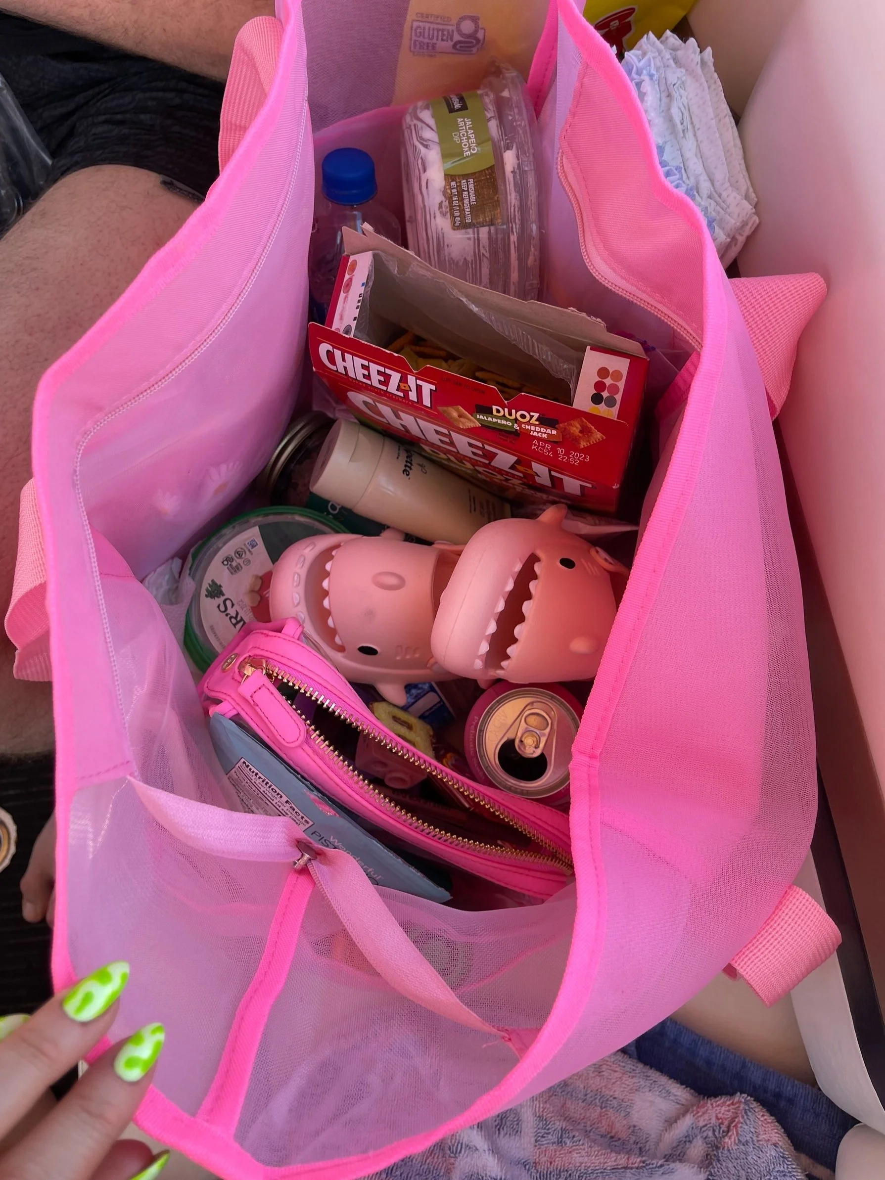 Toddler+Beach%3APool+Faves+-+Beach+Bag+-+bresheppard.us.jpg
