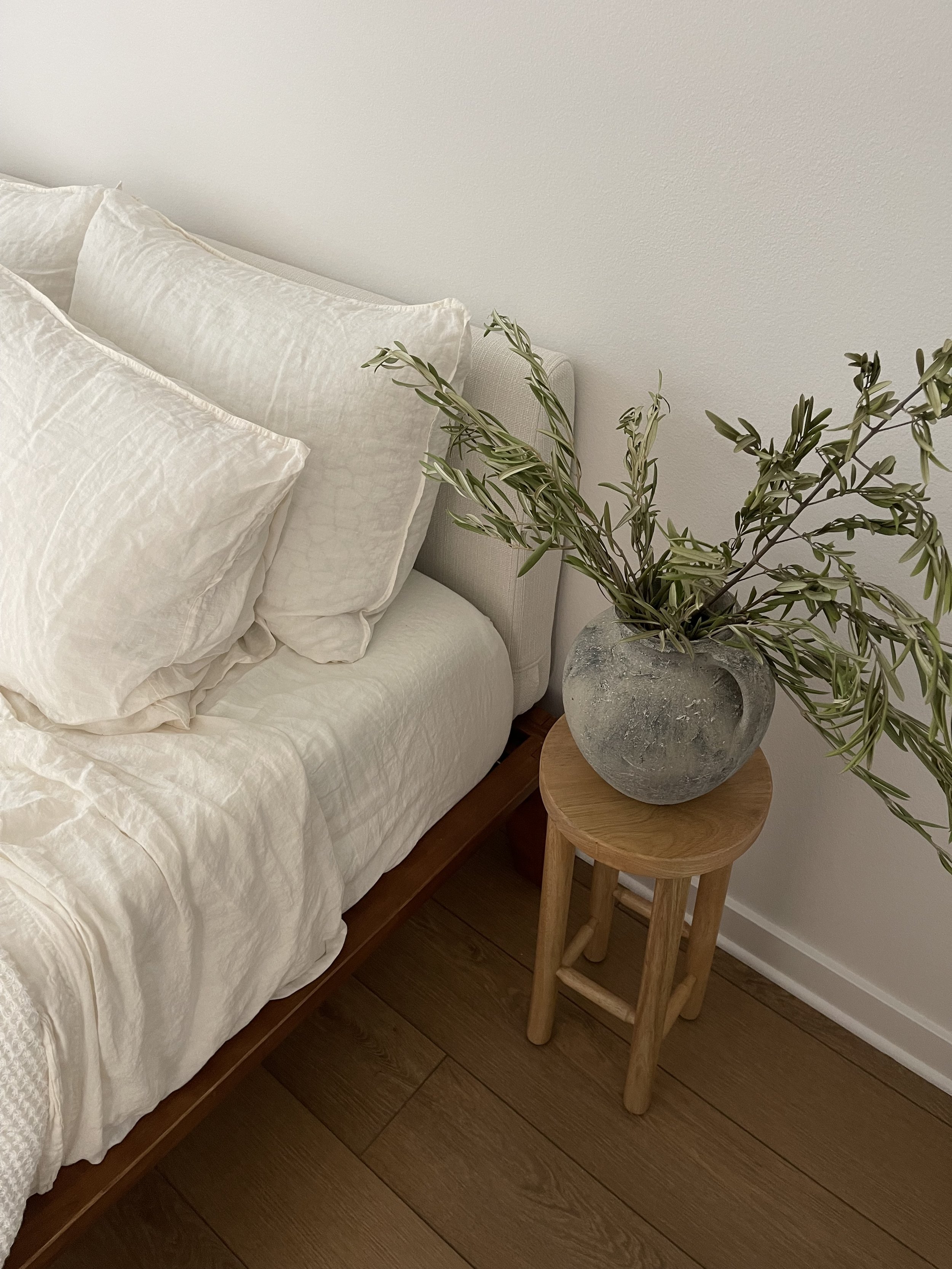 Guest Bedroom Design & Decor - Linen Sheets - Bre Sheppard.JPG