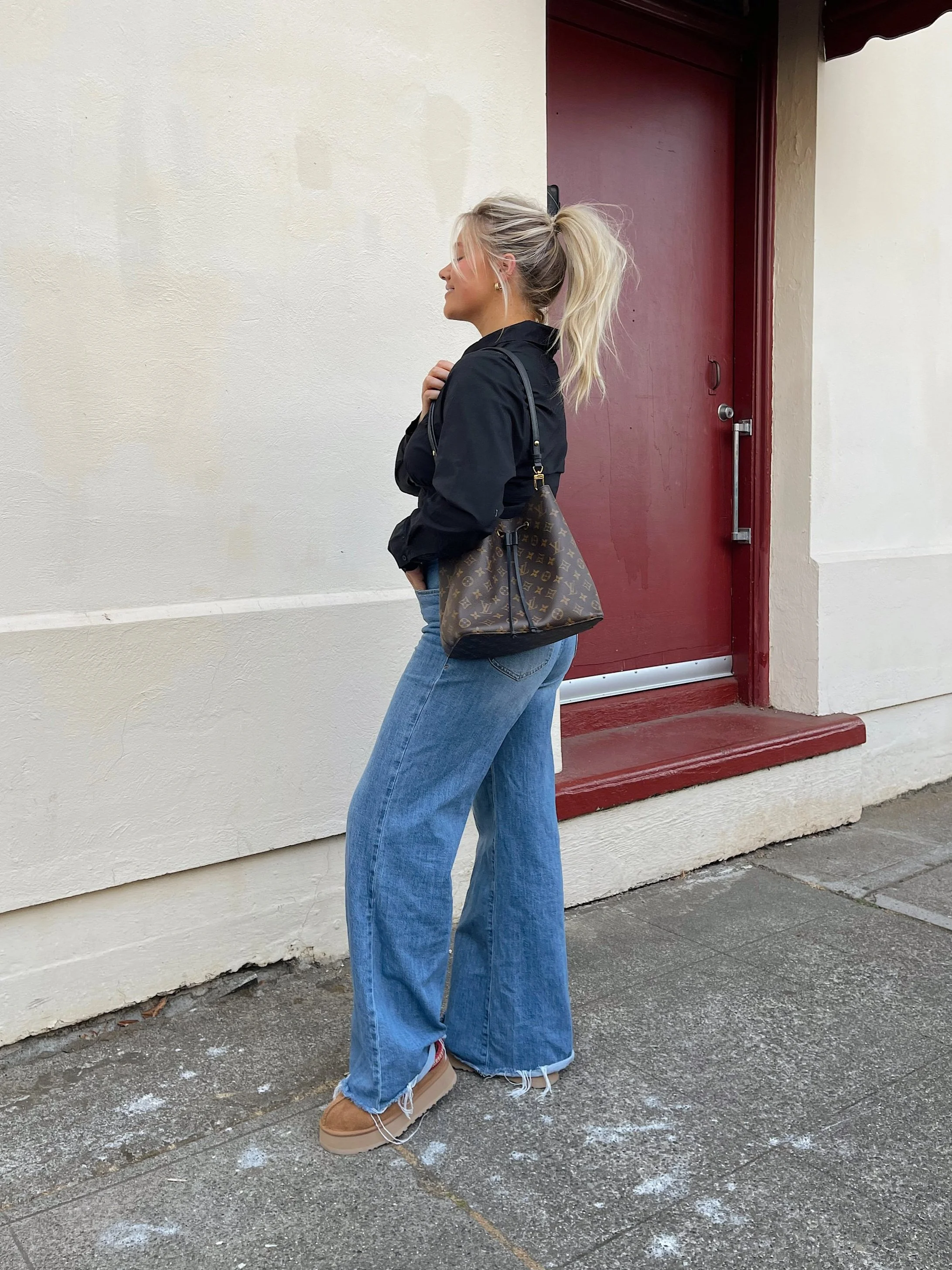Styling+Ugg+Shoes+For+Fall+-+Bre+Sheppard+Style+-+Ugg+Platform+Slippers+-+Pinterest+GirlStyle+-+bresheppard.us.jpg