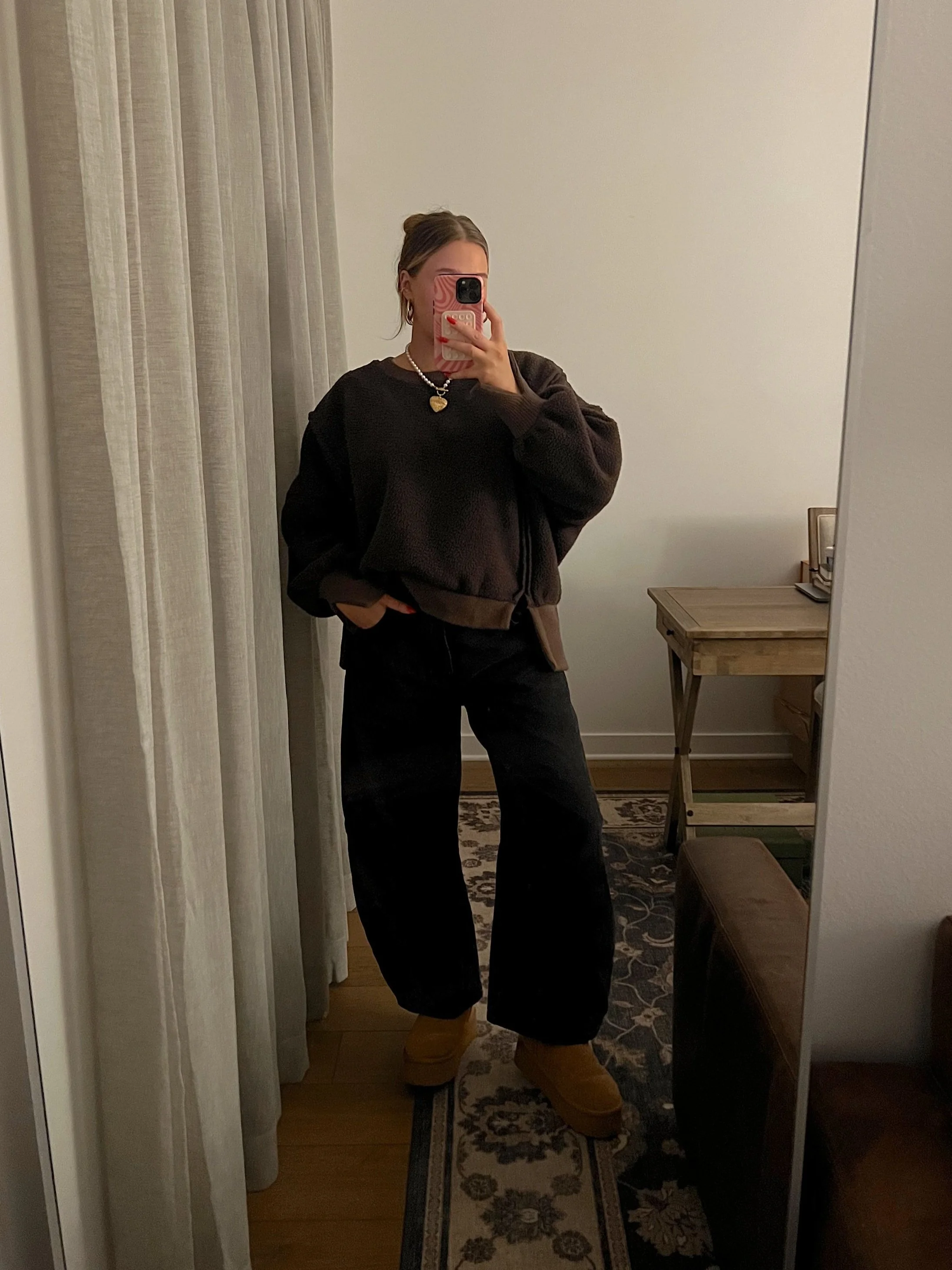 Daily Outfit Mirror Diaries: Winter Style