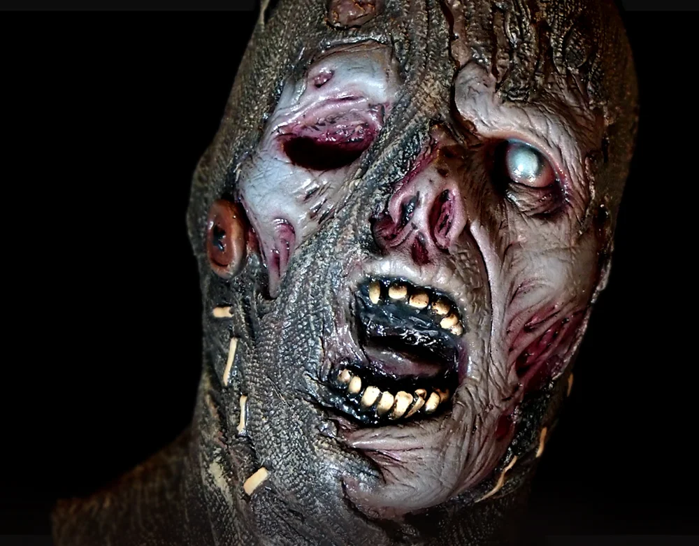 Scarecrow_Uncut_Splash.jpg