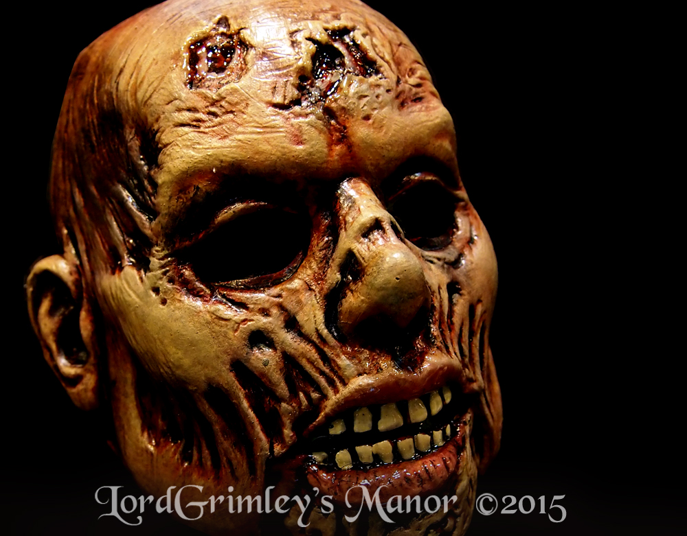 MadMonster_FemaleWalker_03.jpg