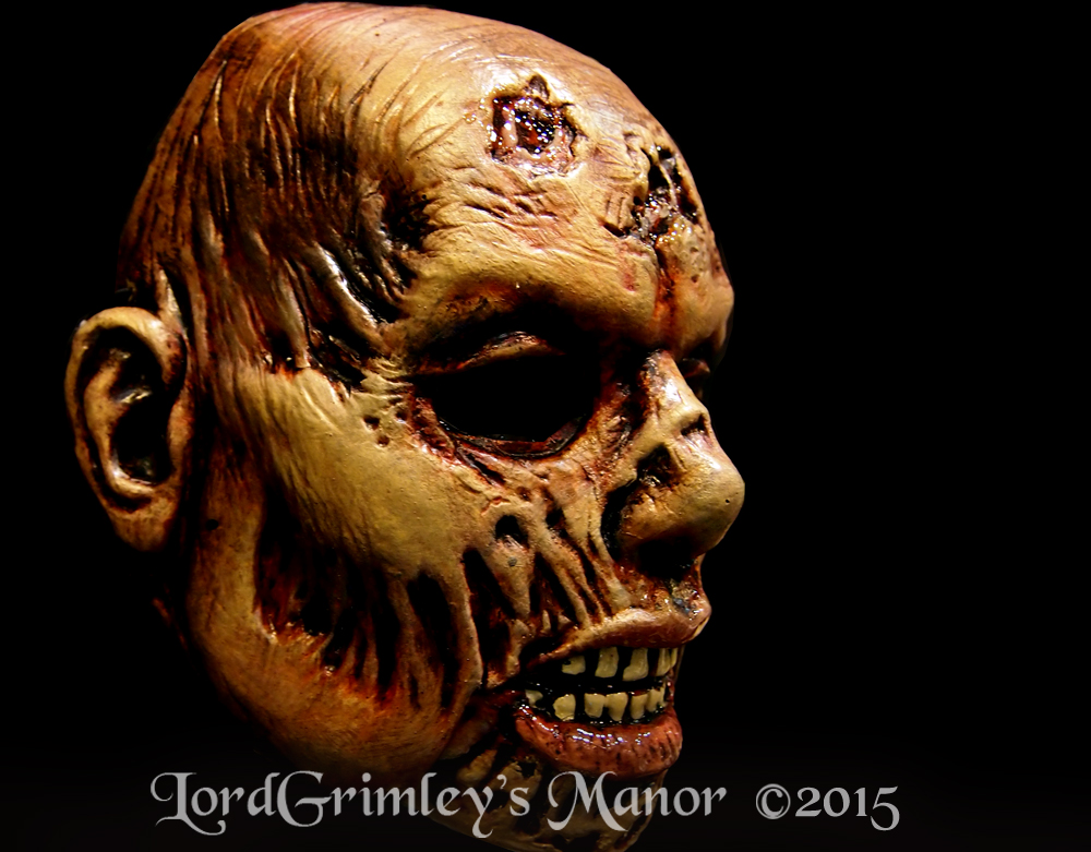 MadMonster_FemaleWalker_02.jpg