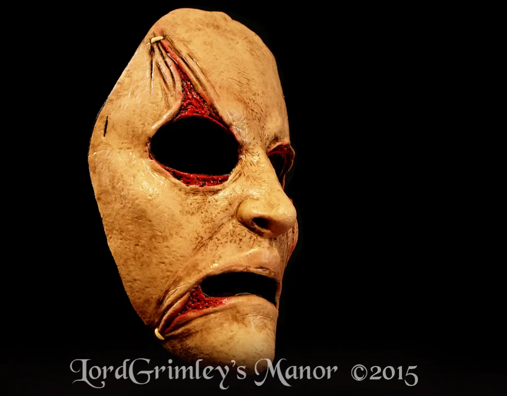 Ghoulish_SerialKiller24_03.jpg