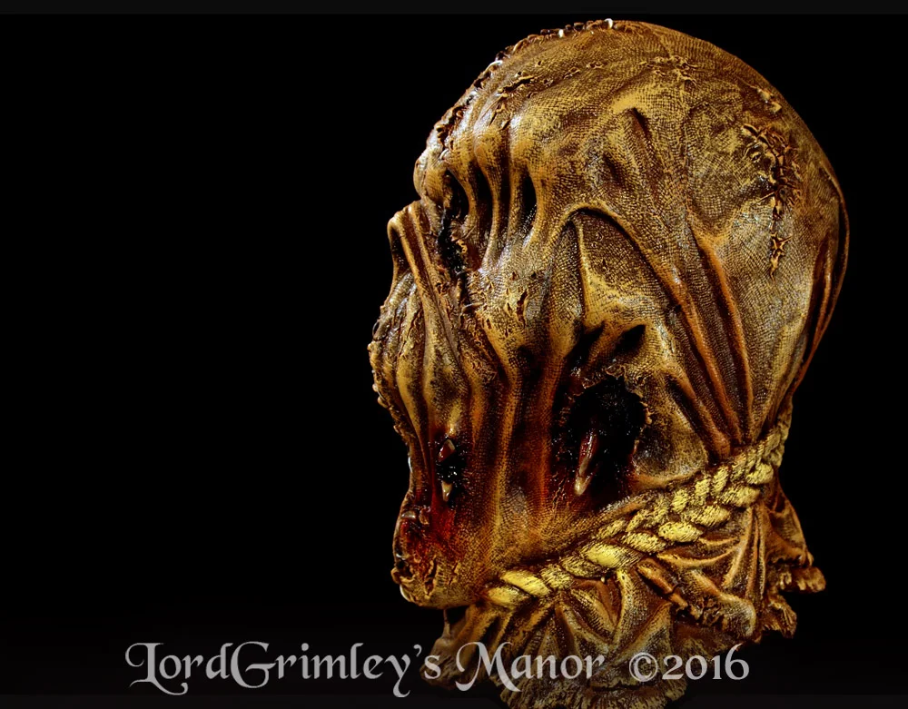 Ghoulish_ScareTheCrows_04.jpg