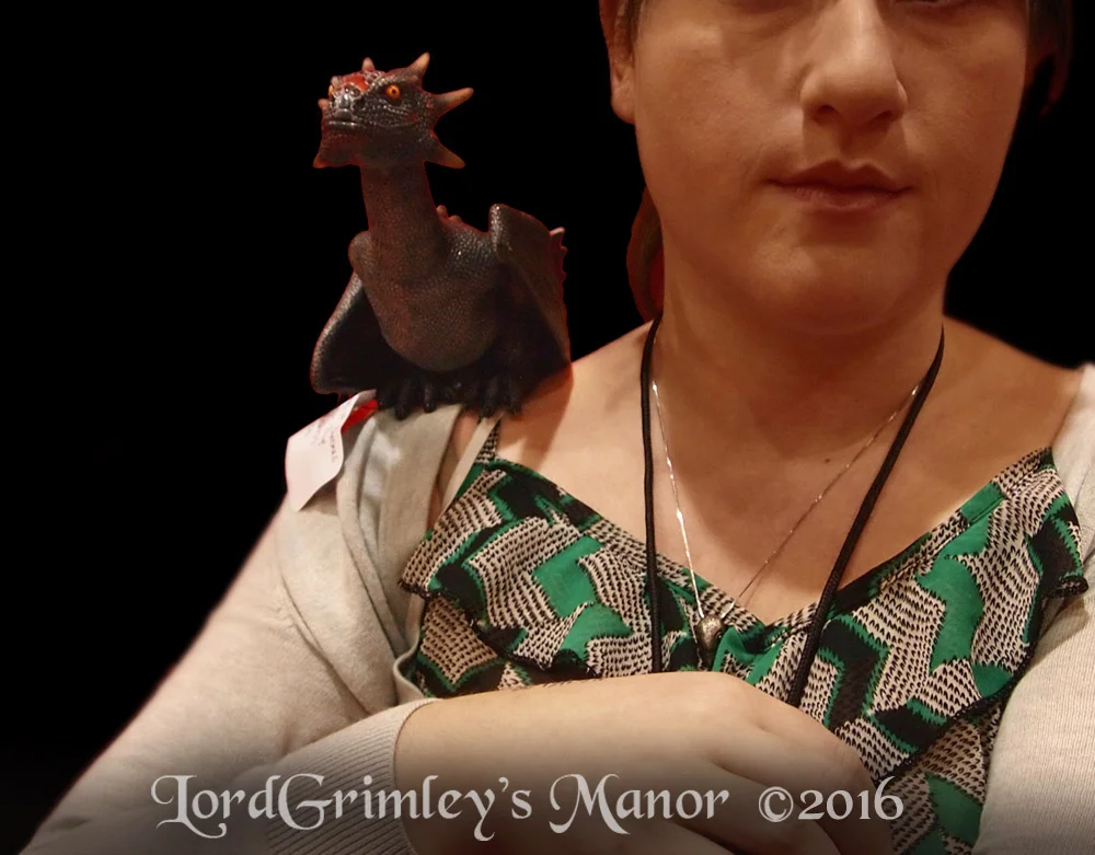 Trick_ThronesDragon_001.jpg