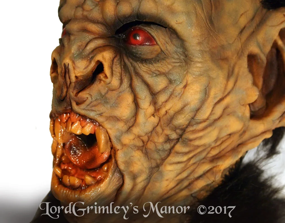 Ghoulish_BramStokerBat_07.jpg