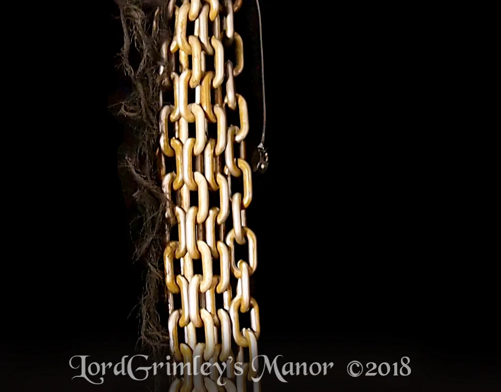 Morbid_ShakingChains_02.jpg