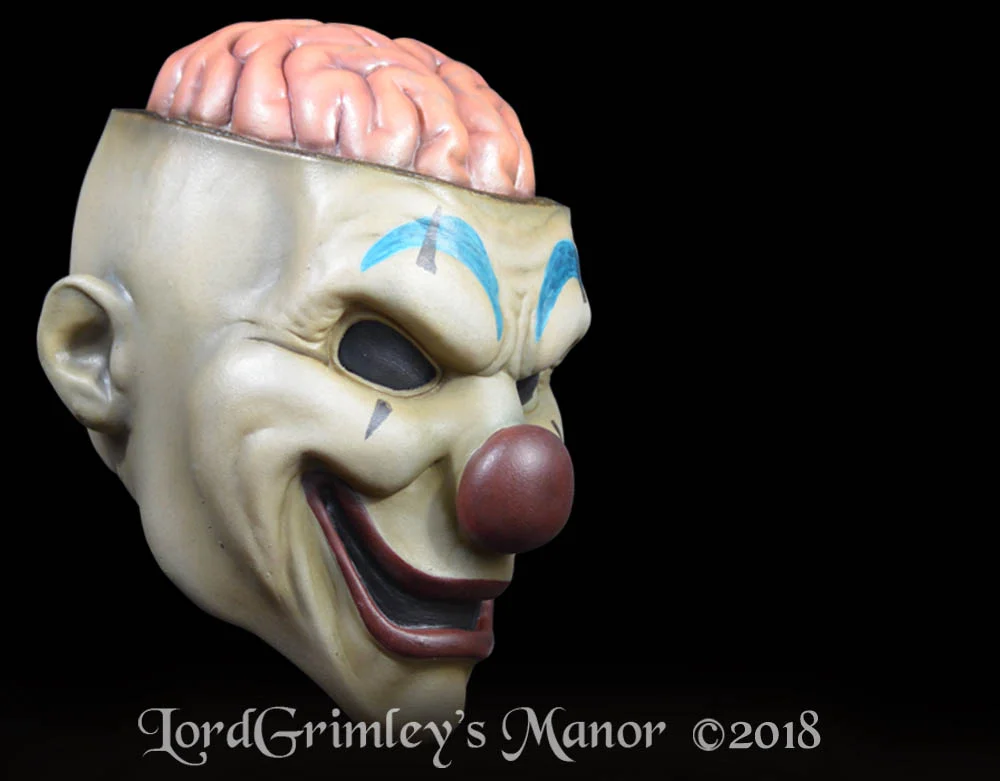 Trick_AmericanHorror_Brainiac_02.jpg
