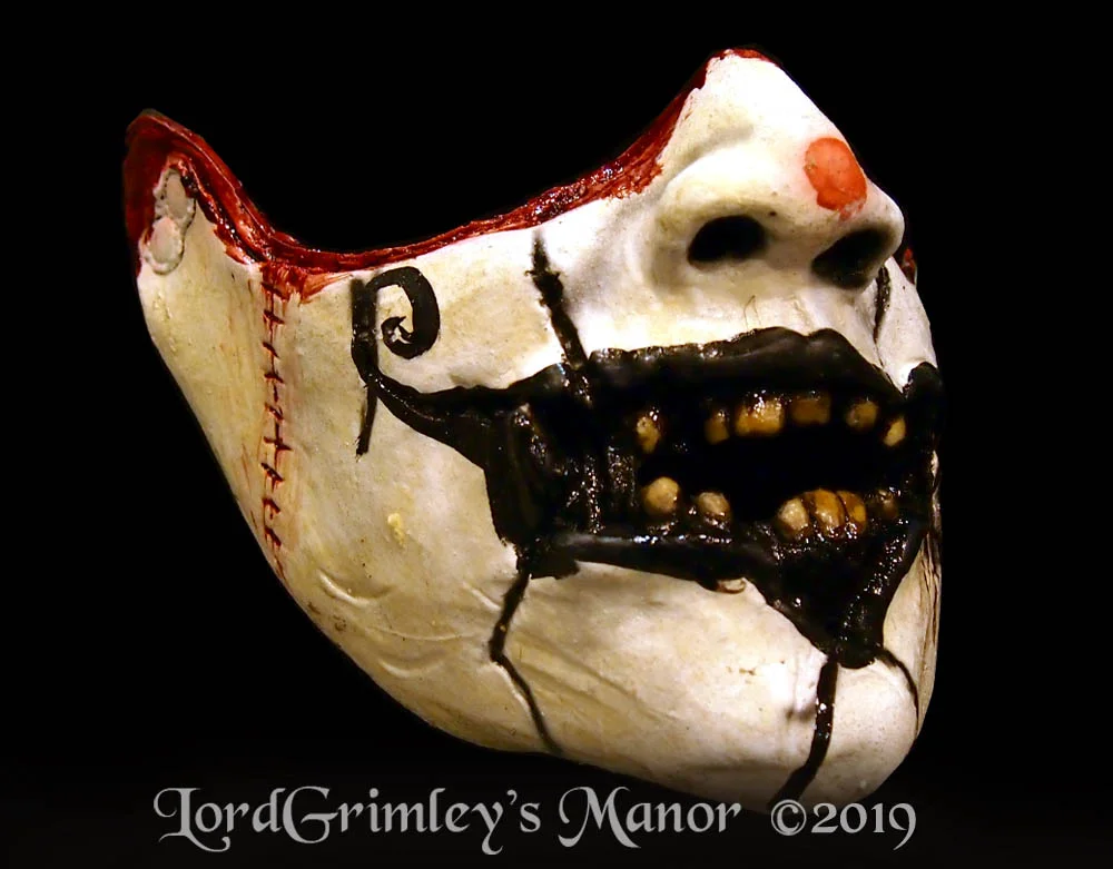 Inferno_QuarterMask_SkinnedBW_03.jpg