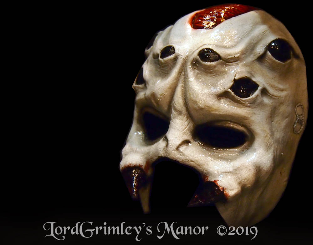 Inferno_QuarterMask_SpiderWhite_02.jpg