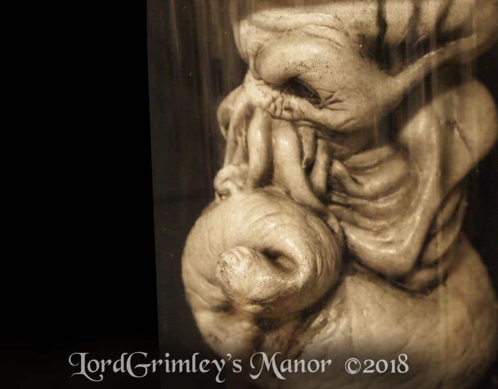 GrimleyMinions_WhiteCthulhu_02.jpg