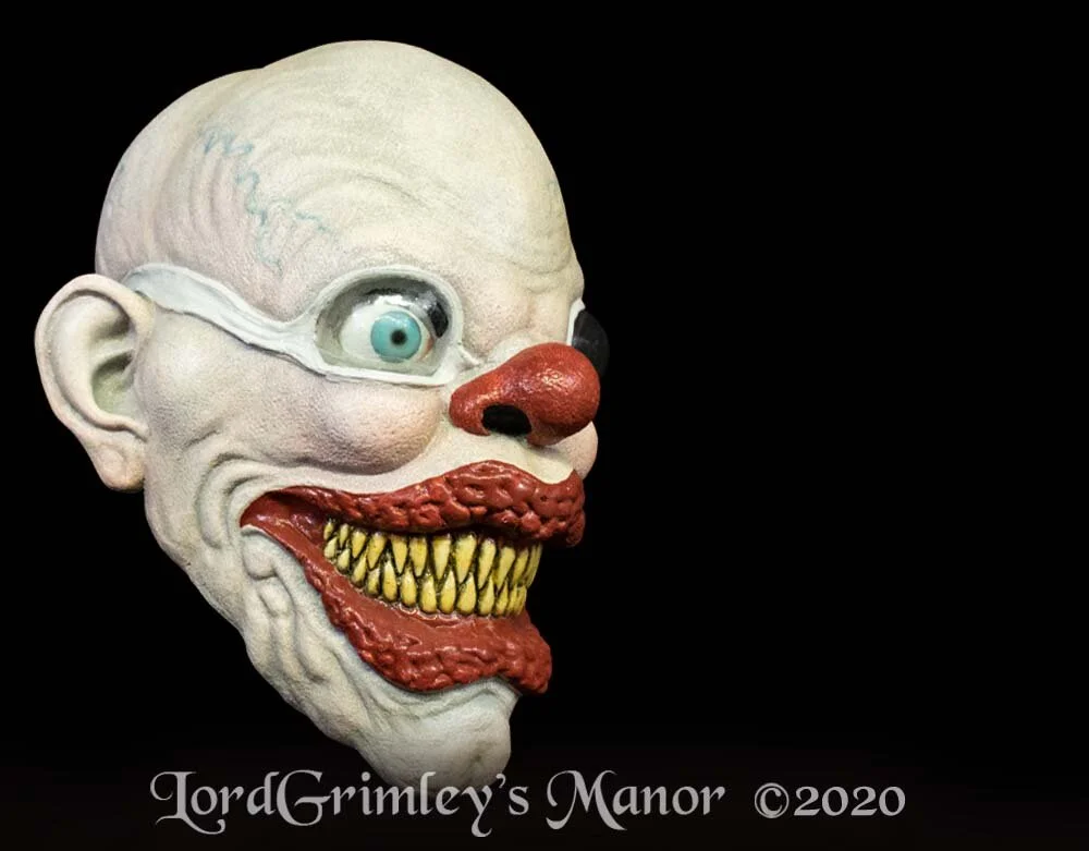 Trick-American-Horror-Story-TheBump-LordGrimley-01.jpg