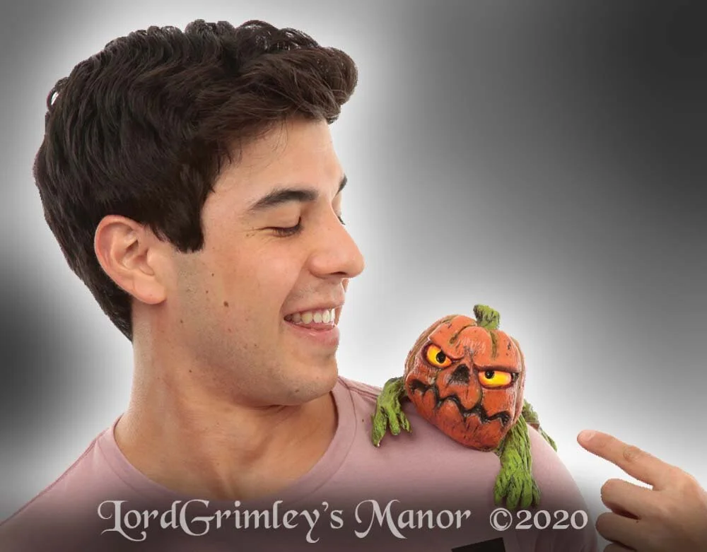 Morris-ShoulderBuddy-Pumpkin-Lord-Grimley-01.jpg