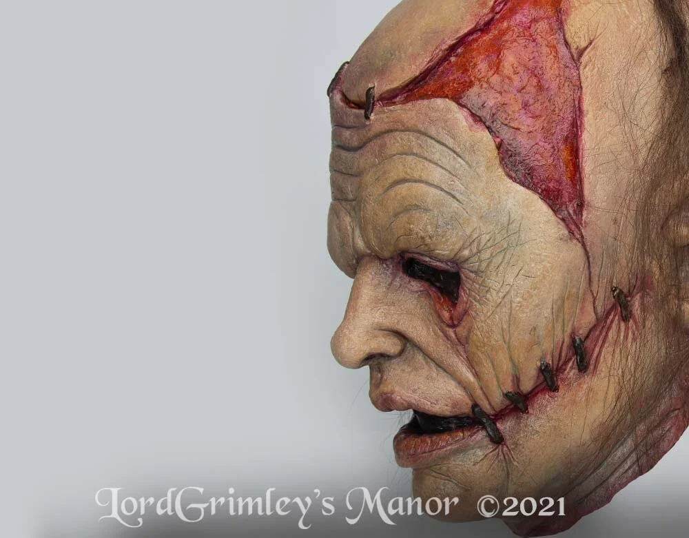 Oktober Studios - Meat Hook - Halloween Latex mask - Lord Grimley's Manor