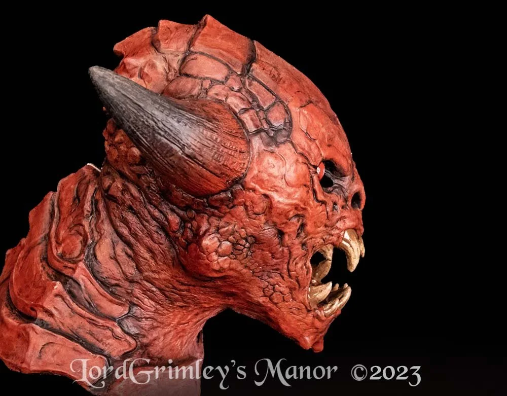 Trick or Treat Studios - Dungeons & Dragons - Pit Fiend Halloween Mask - Lord Grimley's Manor