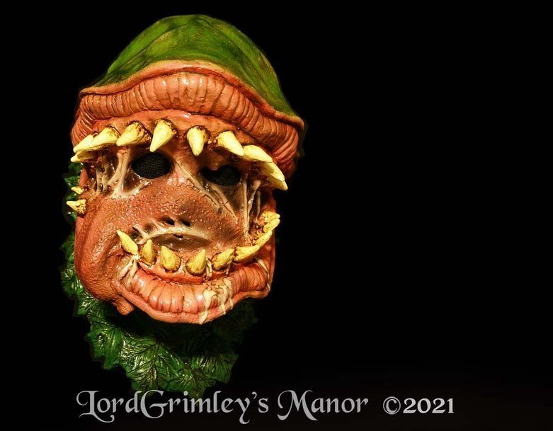 If your plants start talking to you you may have a problem. Carnivorous Plant mask available at Lordgrimley.com

#halloween365 #halloween #horror #cosplay #trickortreat #halloweenmask #mask
#lordgrimleysmanor #lordgrimley.com 
#haunter #halloweendeco