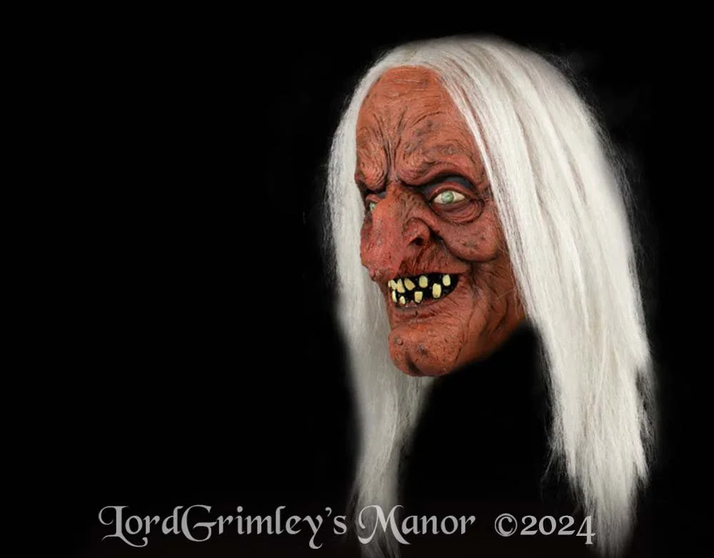 Oktober Studios - Heksen Wicked Witch Mask - Halloween Latex Half Mask - Lord Grimley's Manor