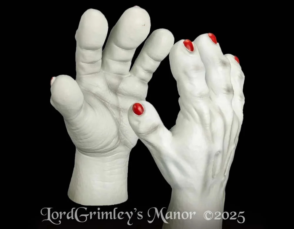 Trick or Treat Studios - Officially Licensed Killer Klowns From Outer Space Halloween Latex Gloves - Lord Grimley's Manor