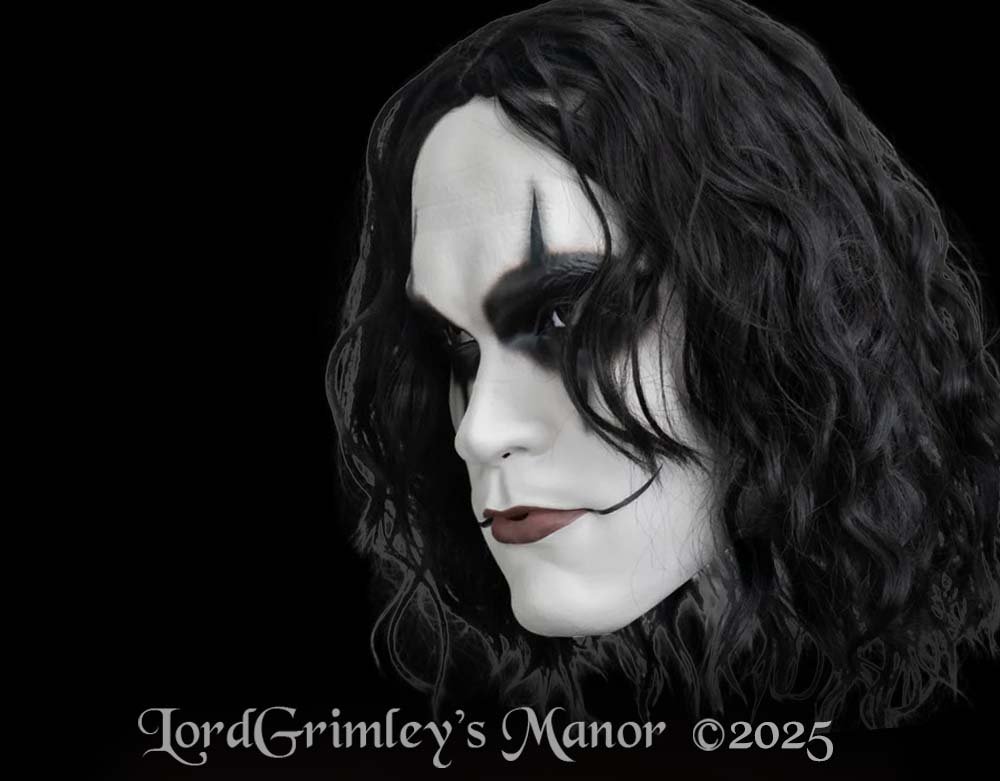 Trick or Treat Studios - Officially Licensed Eric Draven The Crow - Deluxe Injection Halloween Mask - Lord Grimley's Manor