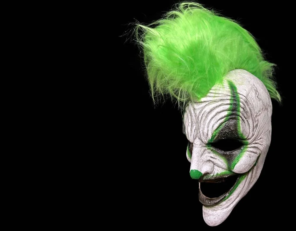 Oktober Studios - Punk Green Mohawk Dark Web Killer Clown of Nightmares - Halloween Latex Mask - Lord Grimley's Manor