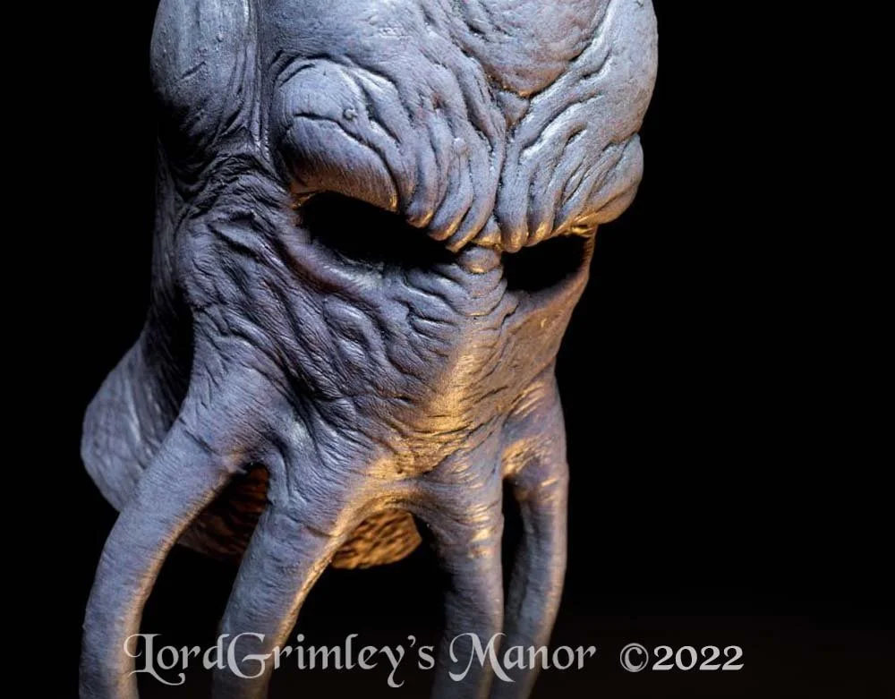 Trick or Treat Studios - Officially Licensed Dungeons and Dragons Mind Flayer Halloween Mask - Lord Grimley's Manor