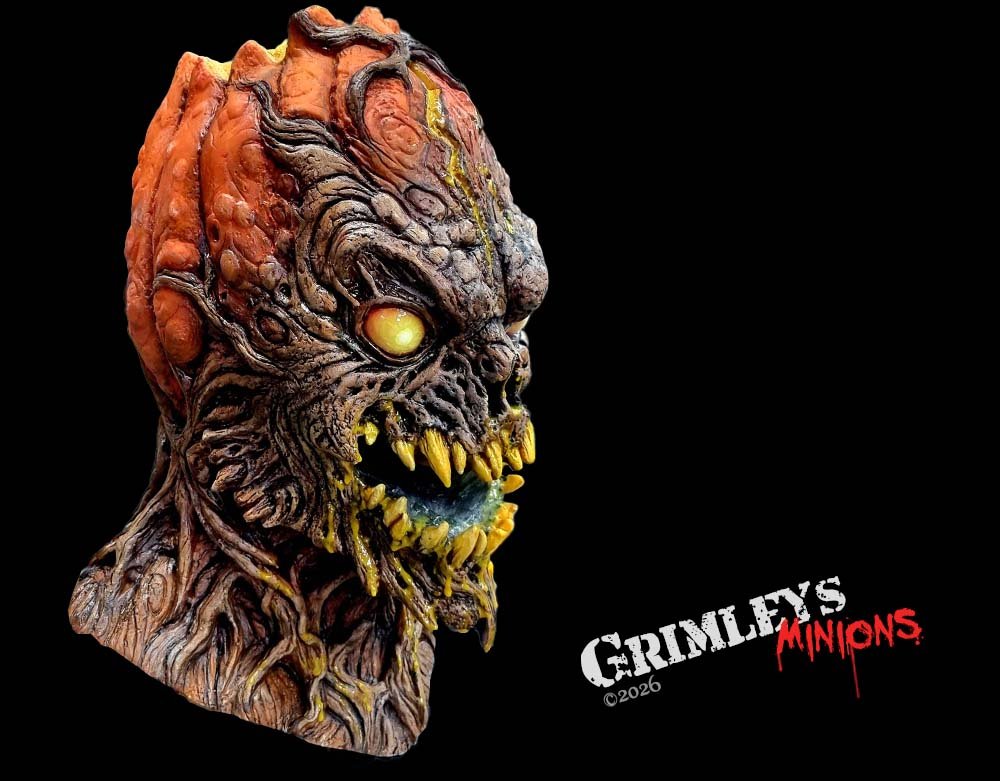 Lord Grimley's Manor - Wrath Pumpkin Scarecrow Gloves Combo - Exclusive Halloween Latex Mask