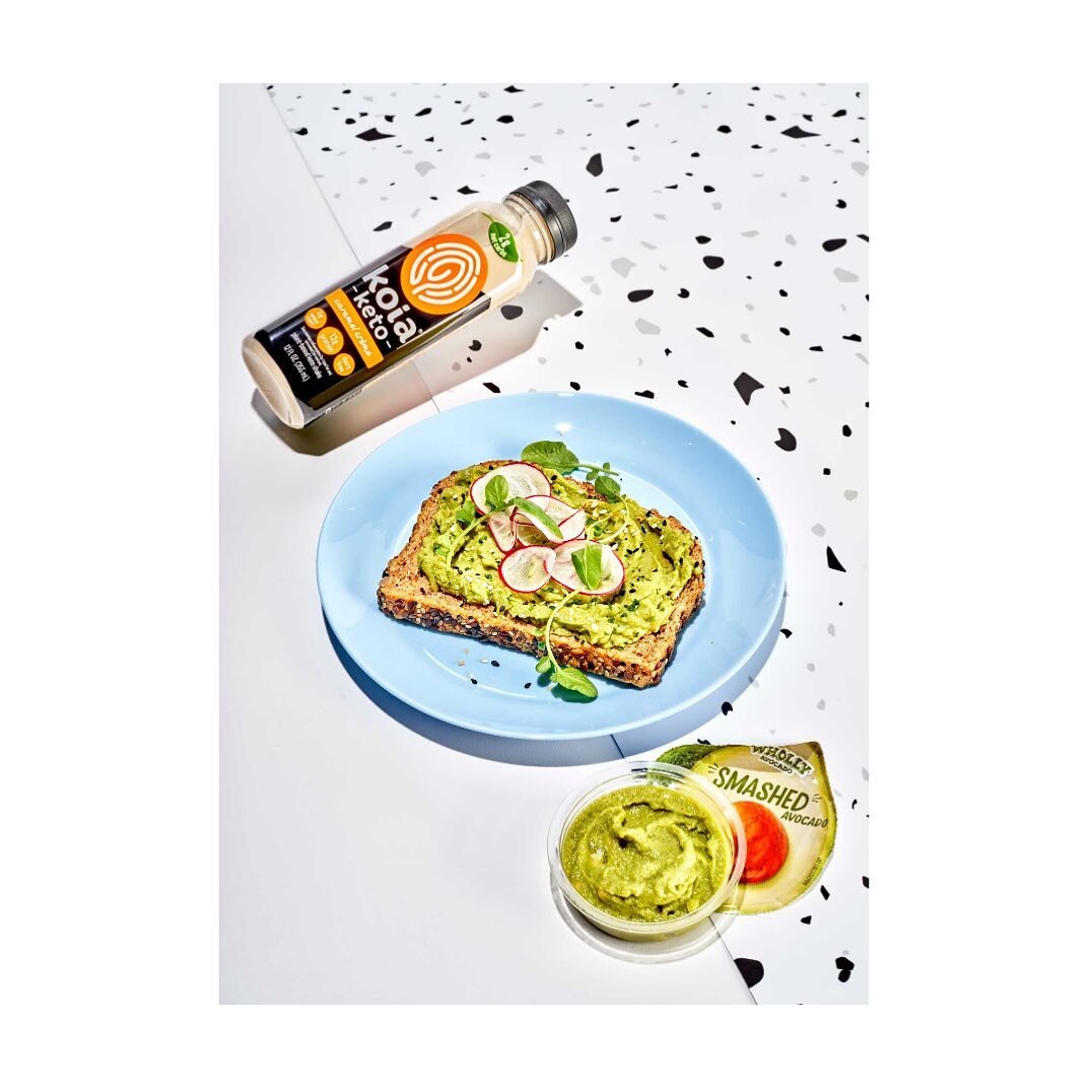 Prop styling for Publix Greenwise Markets. Shot by @suzannecgd who is fabulous.

Oh and I designed the terrazzo background. 

#propstylist #avocadotoast #terrazzo