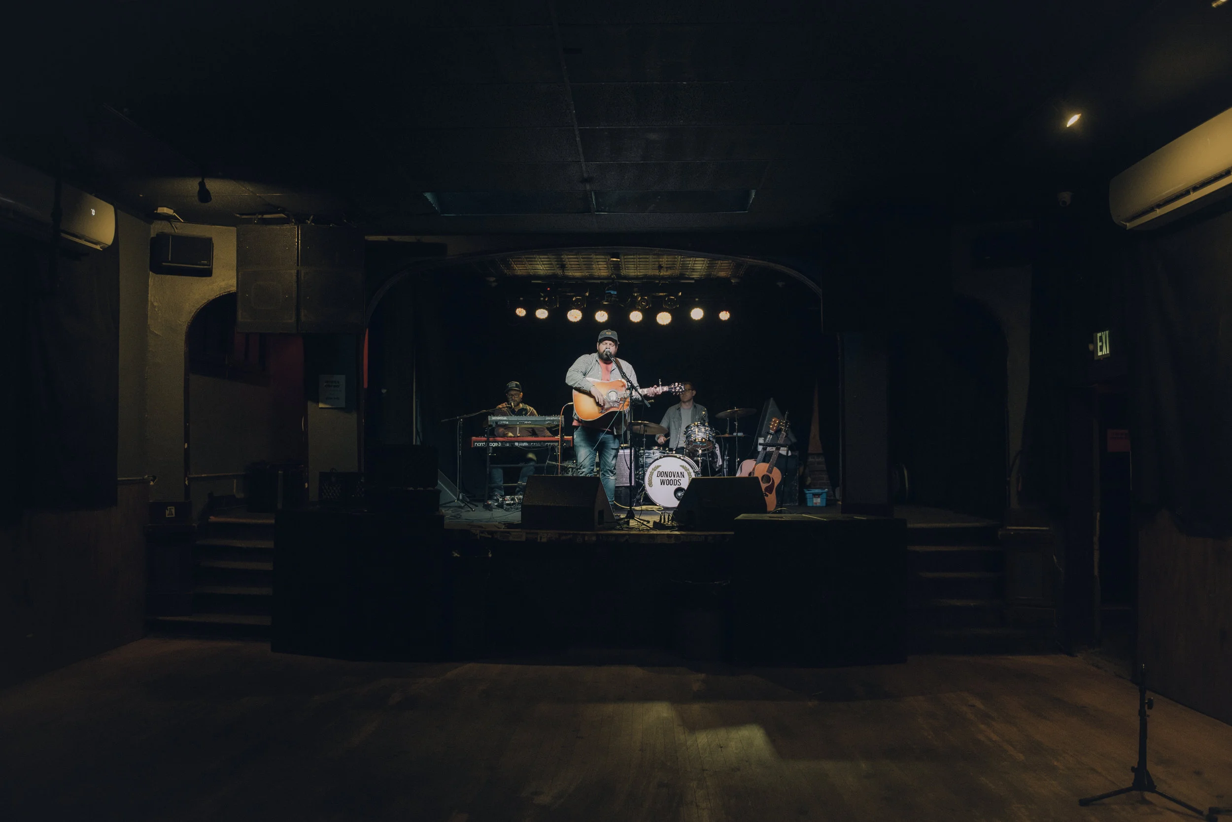 DonovanWoods-3401.jpg