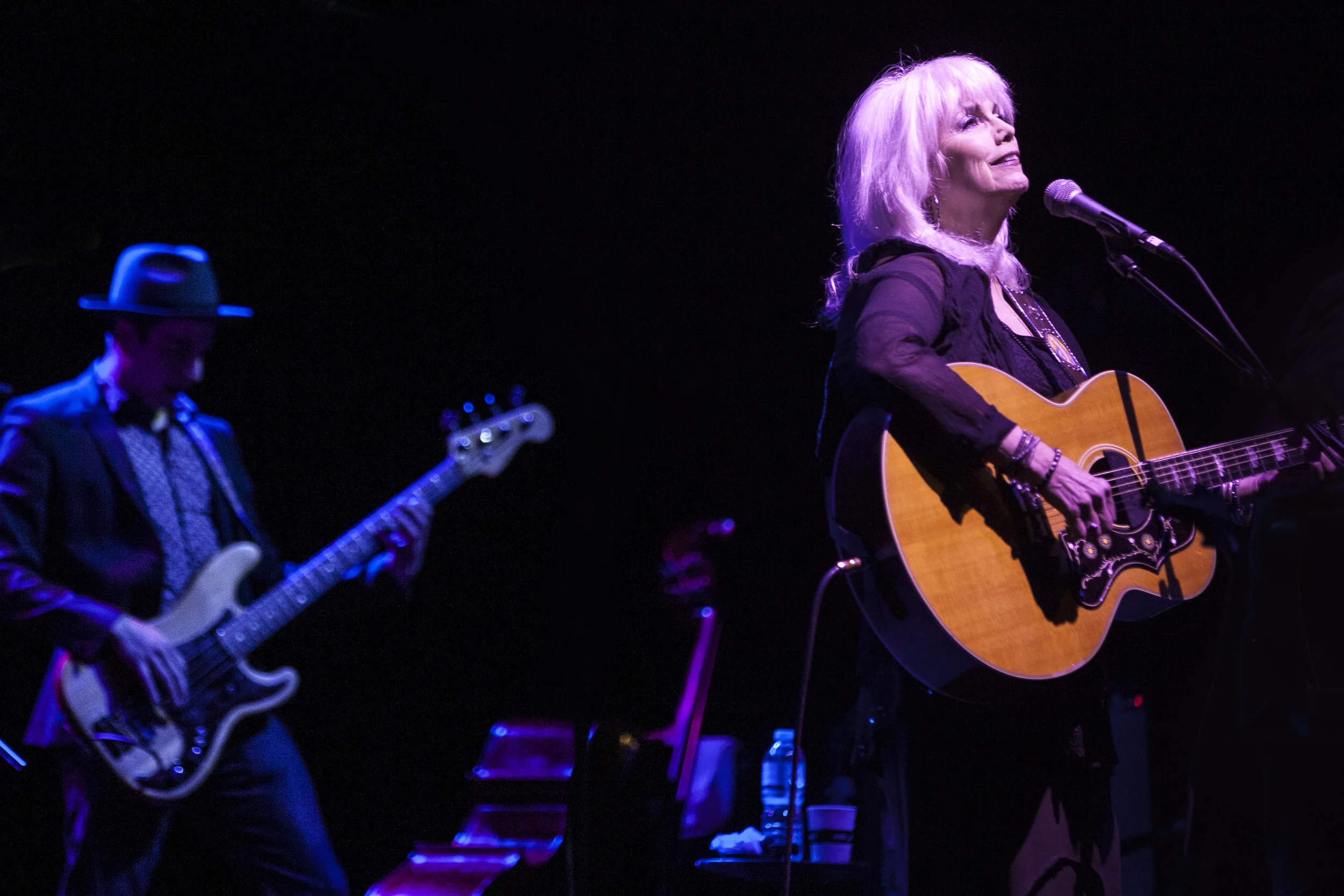 EmmyLouHarris04.jpg
