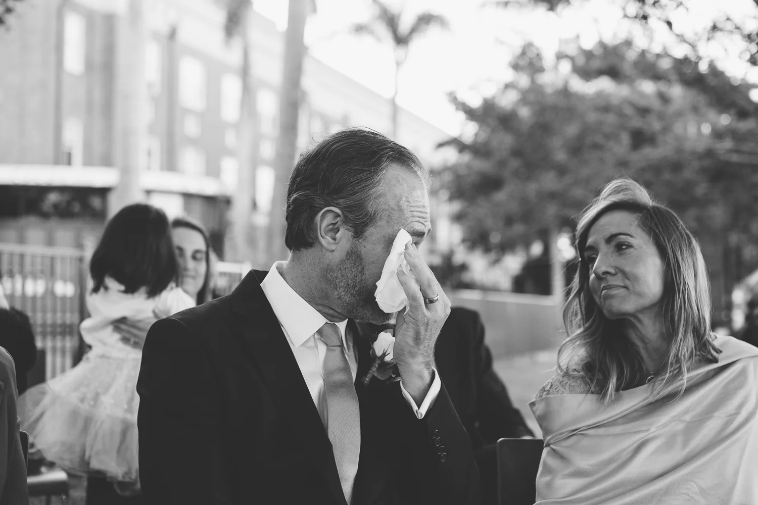 037-BRISBANE-DESTINATION-WEDDING-PHOTOGRAPHER_EVES_NEWFARM.jpg