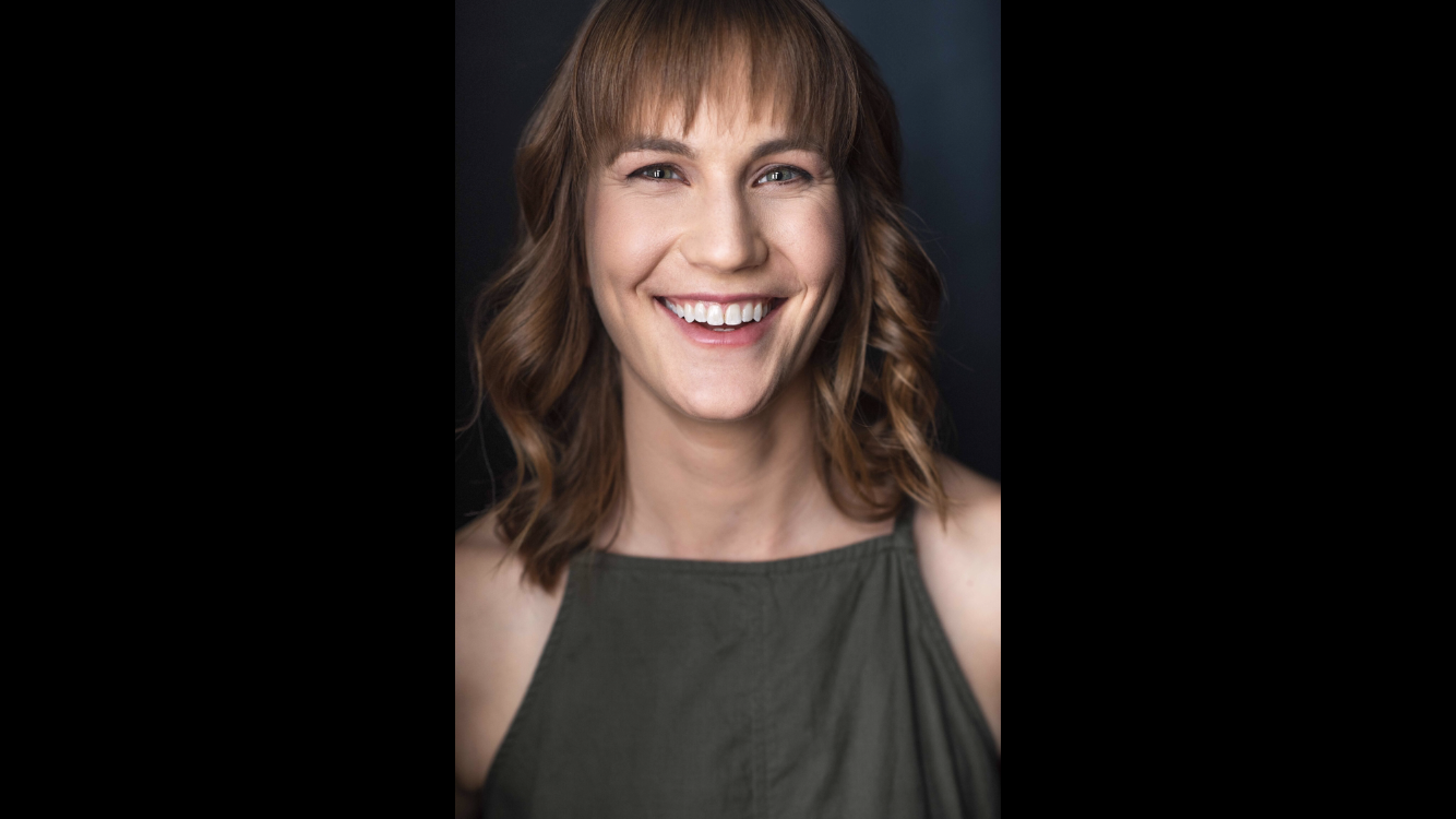 Lauren Schorr headshot horizontal.PNG