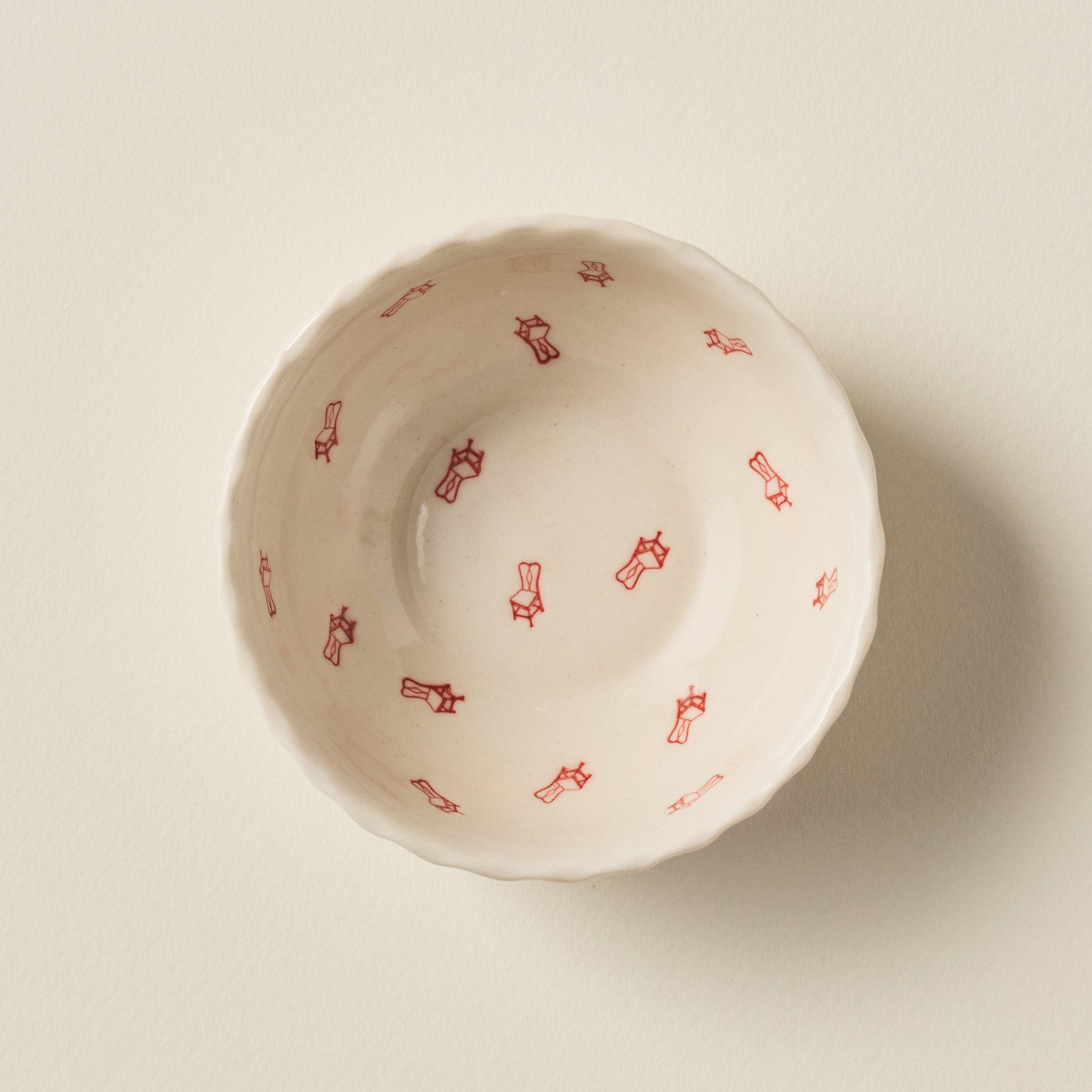 Petite Chair Bowl - Red & Natural