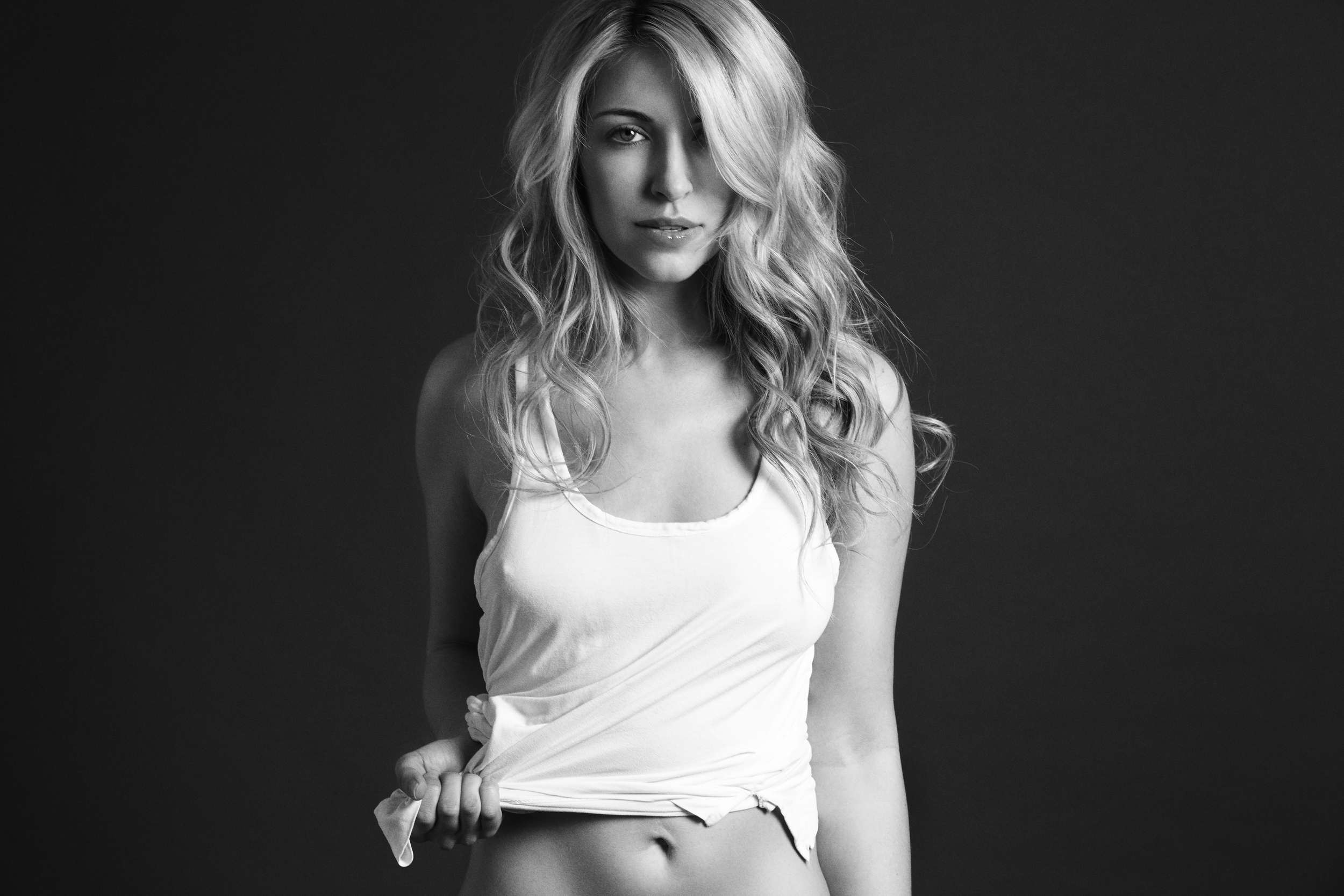 SH_Liane_Look#2_074_V1_B&W.jpg