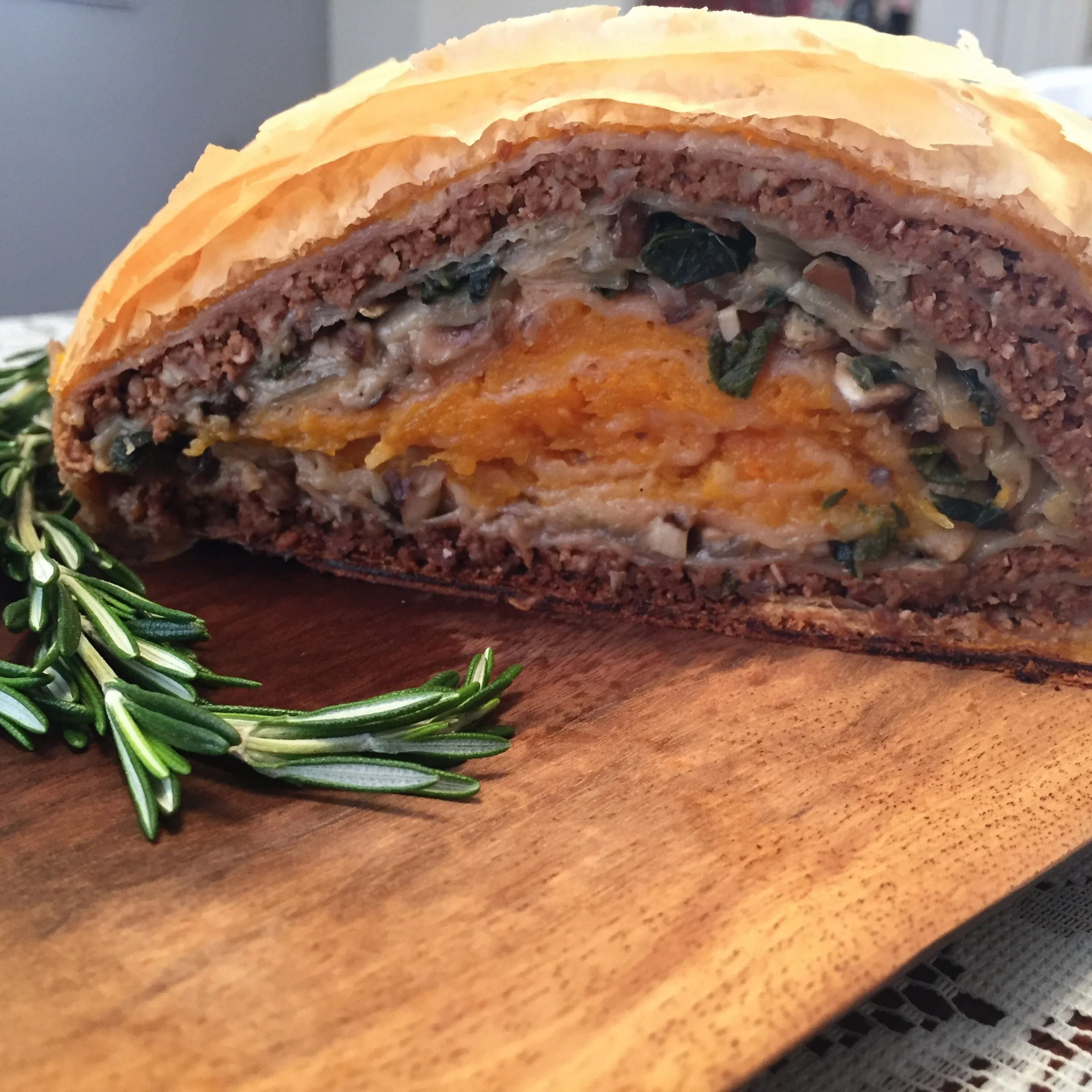 VEGAN HOLIDAY PHYLLO ROLL