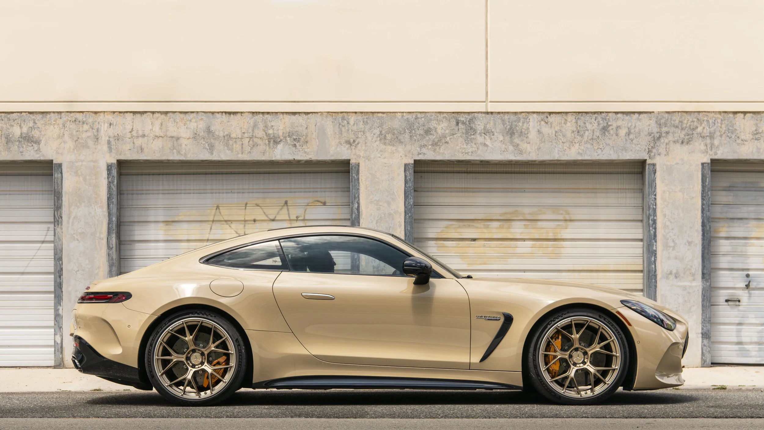 014-2025-AMG-GT-63S-Coupe_Original.jpg