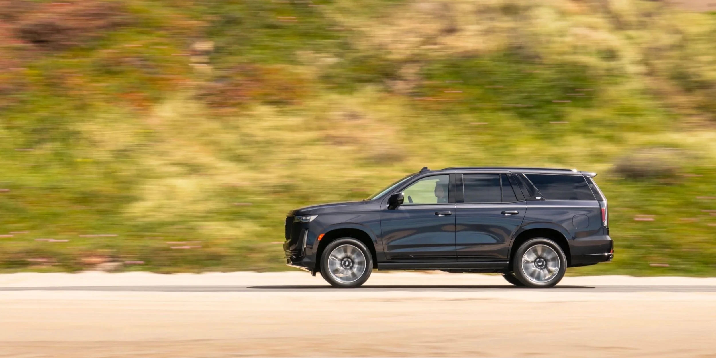 2024escalade_28.jpg