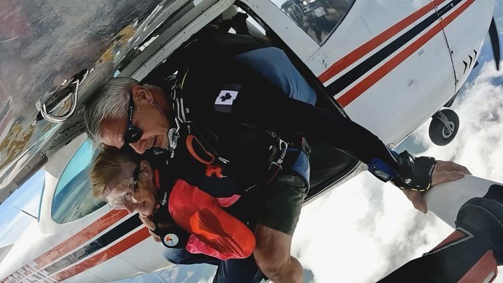 That crazy skydiving lady made her way to Skydive Palatka and added one more notch on her tandem belt. Kim is now at 647 jumps and can&rsquo;t wait for her next one.  She jumped with our very own Art Shaffer and Scott Hall Jr captured her moment as s